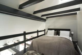 Unique 2 Bedroom Duplex w Exposed Beams in CPH City - Copenaghen - 9
