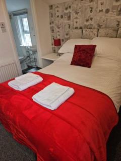 Hermosa Guest House - Scarborough - 3