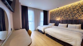 StarLight Hotel - Tirana - 3
