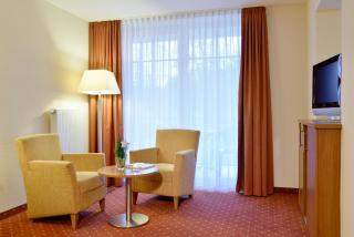 Best Western Plus Parkhotel Maximilian Ottobeuren - Ottobeuren - 6