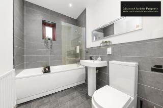 Eden 2Bedroom Apt Sleeps 6 in London with Wifi & Leisure By Maison Christo Property Short Lets & Serviced Accommodation - Londres - 6