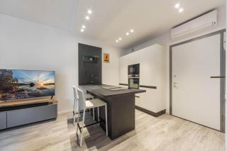 Comfy APT with Private Parking & Balcony - Milaan - 7