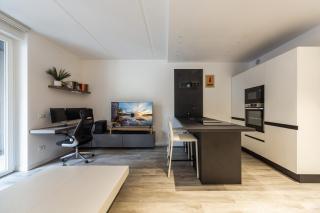 Comfy APT with Private Parking & Balcony - Milaan - 4