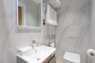 LuxLet Apartments - Heart of Hampstead, London - London - 3