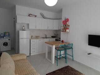 Aura - Vlorë - 5