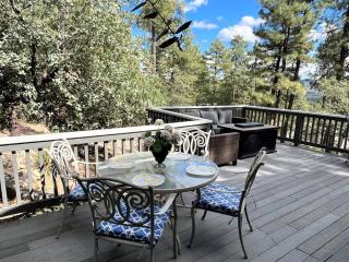 Mountain Cabin Retreat in the Pines - 7
