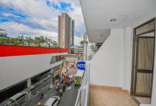 Hotel Toledo Plaza - Armenia - 5