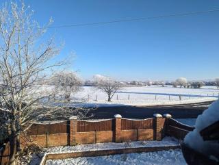 Wheelbarrow Cottage - Bengeworth - 8