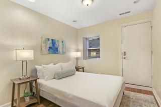 Splendid 4BR Apt close to Bars & Restaurants - Damen 1R - Chicago - 9