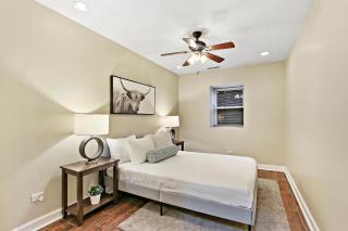 Splendid 4BR Apt close to Bars & Restaurants - Damen 1R - Chicago - 4