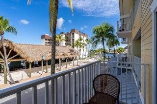 Harbour House at the Inn 203 - Fort Myers Beach - 0