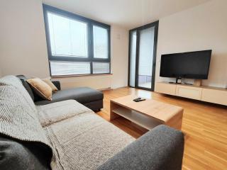 Mills - free parking - balcony with city view - close to Nivy mall - Bratislava - 9