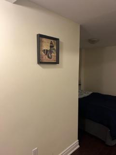 Cozy & Spacious Suite with Private Bathroom near Toronto Airport ! - Mississauga - 5