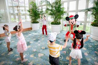 Hong Kong Disneyland Hotel - 1