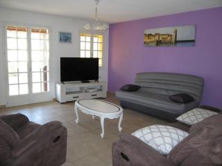 Villa 4 pièces, 10 couchages, jardin, terrasses, à 900m de la plage, Saint-Cyprien - FR-1-106-35 - Saint-Cyprien - 5
