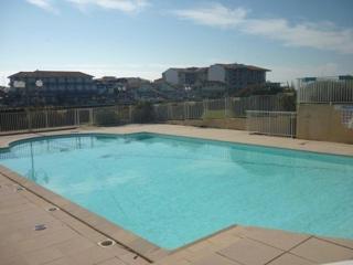 Appartement Charmant avec Piscine, Tennis et Parking à Capbreton, Proche Océan et Port de Plaisance - FR-1-239-880 - 4