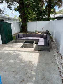 Upscale Unique Studio, Private Yard And Entrance - Sint-Petersburg - 6