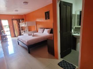 Affordable Rooms in Alona - 4