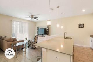 4 Bedrooms 3 Bathrooms Storey Lake 4853 Rc - 2