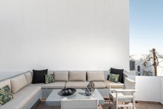 Cozy Comfy Town House - 2
