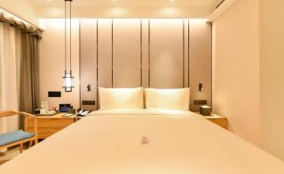 Atour Hotel Beijing Fuxingmen - Beijing - 2
