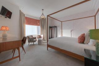 Florence Suite Boutique Hotel and Restaurant - Portsmouth - 6