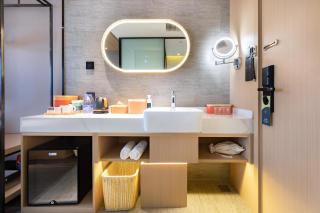 Atour X Hotel Jinan Quancheng Plaza - Jinan - 0