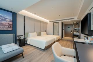 Atour Hotel Qingdao Central Business District University of Science and Technology - 1