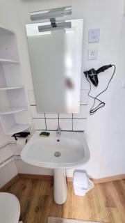 Semi studio Studio - Le petit Château Avesnois - TV - WIFI - Sdb Privée - Cuisine Partagée - Avesnes-sur-Helpe - 5