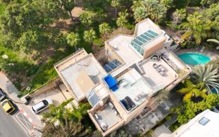 Luxury villa with a heated pool, Jakuzi and a sea view 70m from the beach - Herzelia - 9