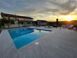 Villa Poggio, flat with swimming pool - Costigliole dʼAsti - 6