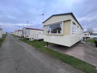 3 Bedroom 8 Berth cosy static family caravan - Rhyl - 0