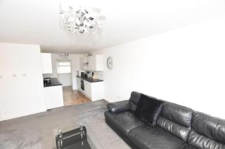 3 Bedroom Apartment in a Quiet Location - Airdrie - 9