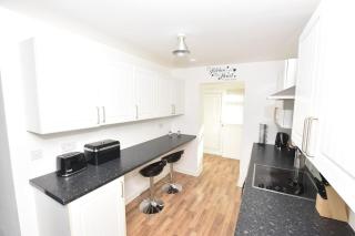 3 Bedroom Apartment in a Quiet Location - 1
