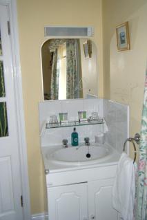 Buttermilk Lodge Guest Accommodation - Clifden - 3