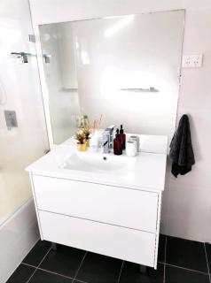 Lovely Queen Room + TV +Wifi FREE Parking Pet Friendly - 2