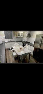 3 bedroom English cottage with open fire place - Kalgoorlie - 3