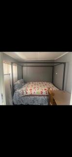 3 bedroom English cottage with open fire place - Kalgoorlie - 2