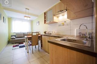 Wonder Home - Apartament Grey w spokojnej okolicy - blisko terenów zielonych - Karpacz - 9