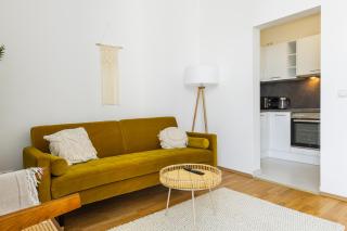Bright stylish apartment with a balcony in a top location - Vienne - 4