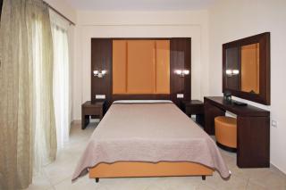 Stamos Apartments and Studios - 3