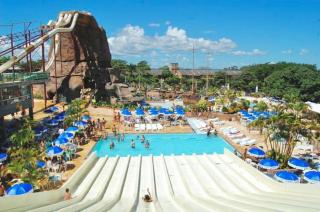 Piazza e acesso GRATUITO ao Clube ACQUA PARK Diroma - Caldas Novas - 1