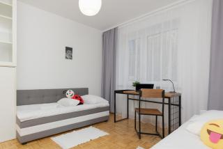 Family Apartment Bogatyńska Bemowo by Noclegi Renters - Varsavia - 3
