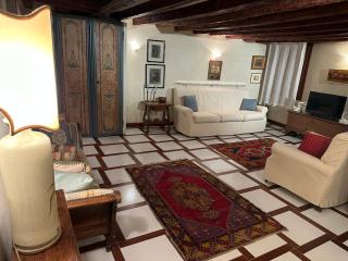 1 Ca'del Traghetto Family Apartment - Venice - 3