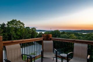 Staycation Lodge with Indoor Pool and Basketball Court - Branson - 6
