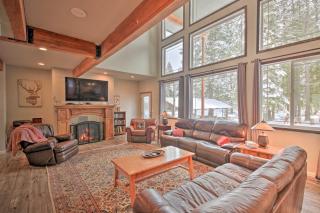 Expansive Group Lake House with Private Hot Tub! - Sagle - 7