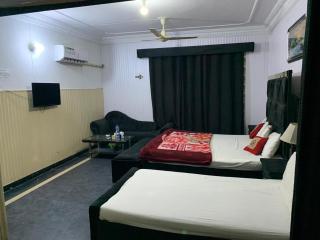 Hotel Paradise Plus - 0
