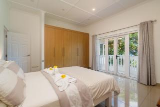 Luxurious 2-Bed Villa in Bel Ombre Mahe Seychelles - Beau Vallon - 2