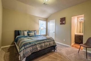 New Beautiful 4/BR Vacation Home - 8