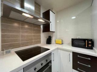 Apartamento con piscina padel y vistas al mar - 1